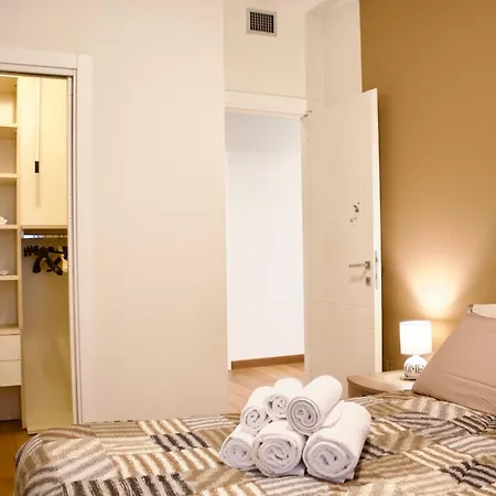 Attico Del Duomo Appartement Asti